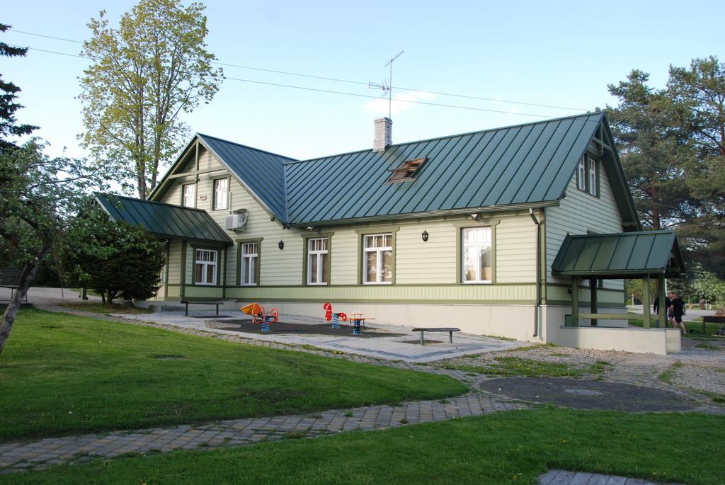 Avinurme Hostel Exteriör bild